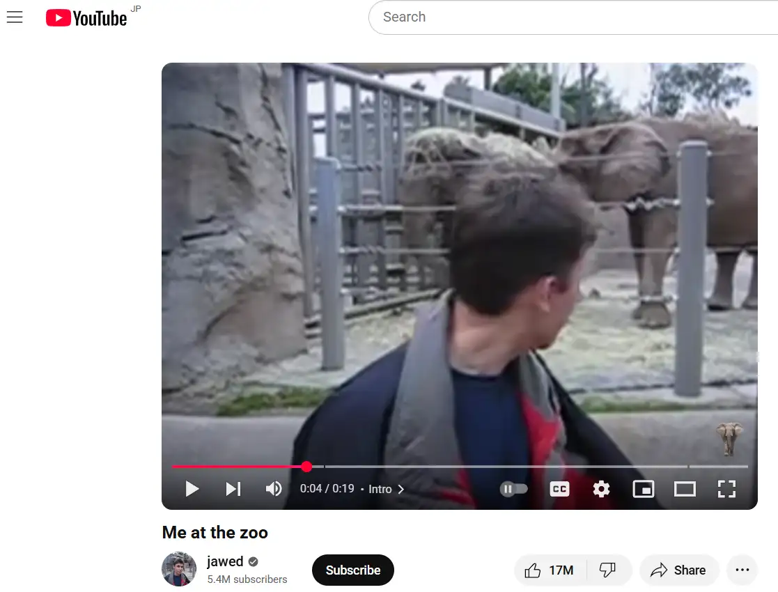 short video of a man introducing himself at the zoo